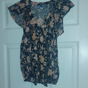Floral Flutter Sleeve Top
